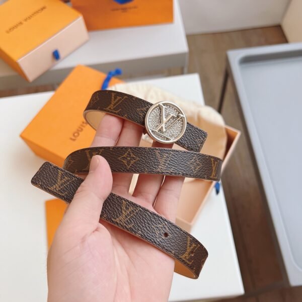 Original leather purchasing grade9 - Image 10